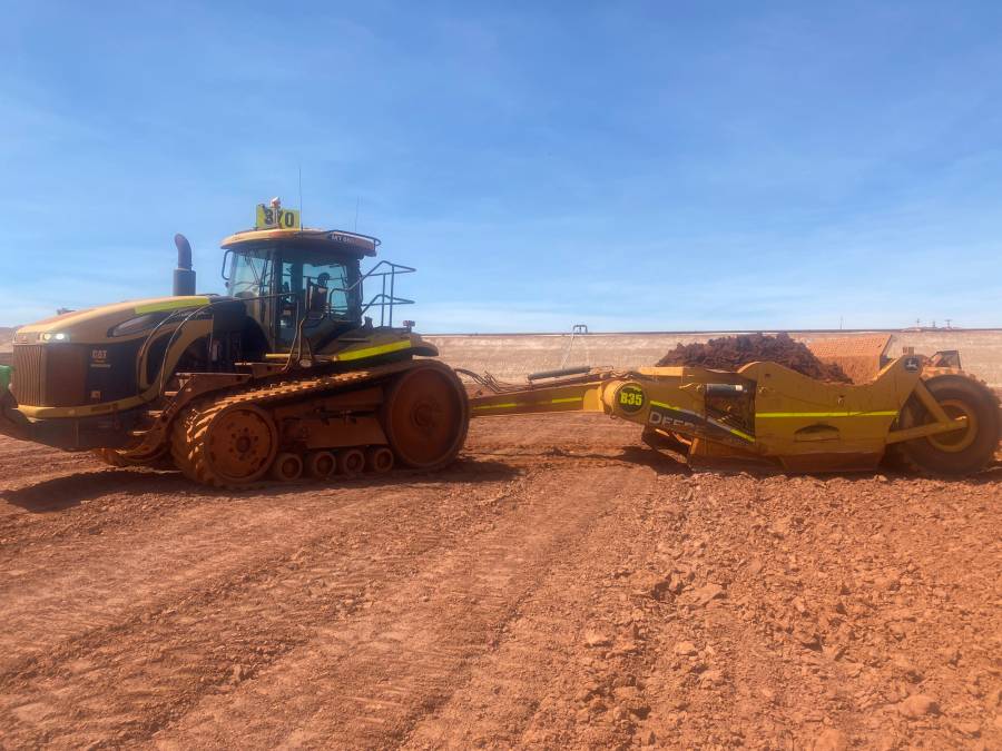 CAT Challenger & John Deere Scrapers